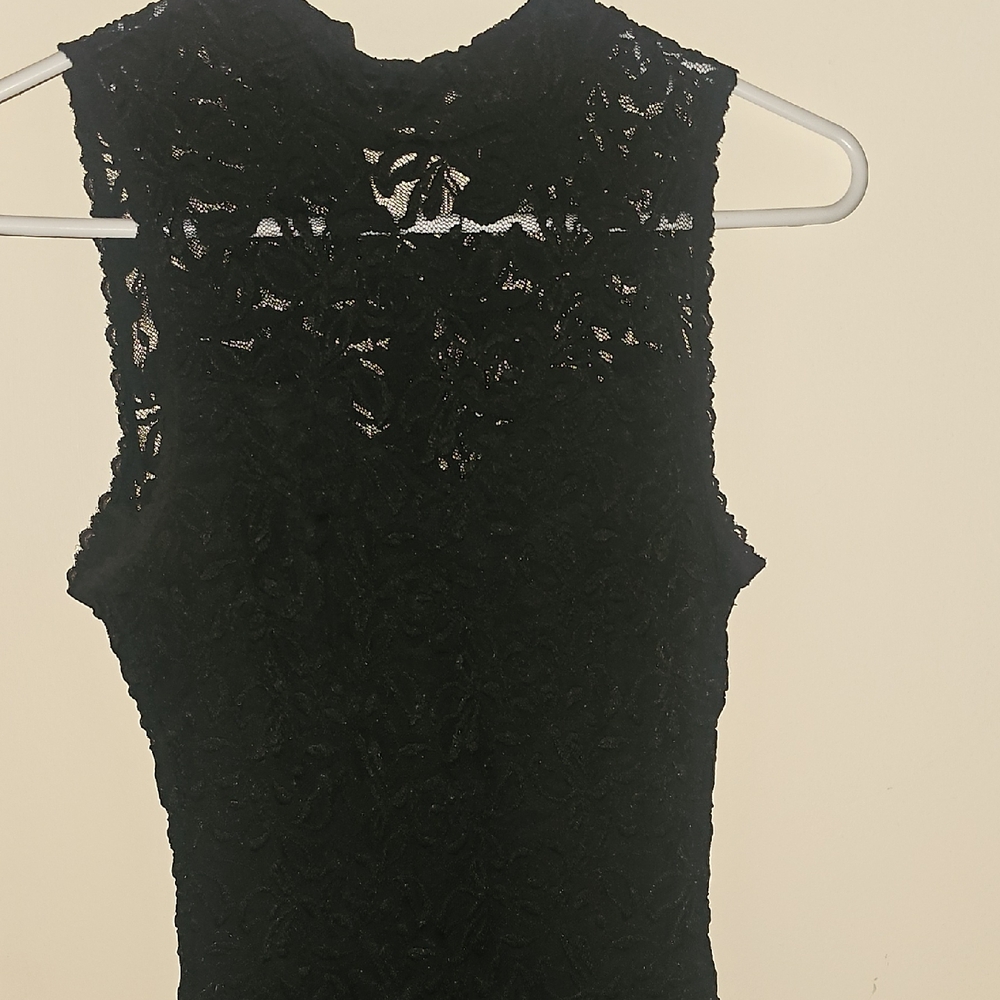 Soprano Black Lace Sleeveless Dress